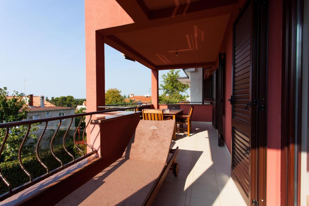 Apartments Banic Porec Exterior photo